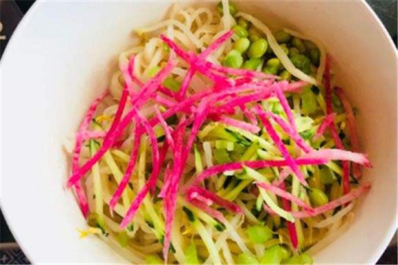 一碗居老北京炸酱面